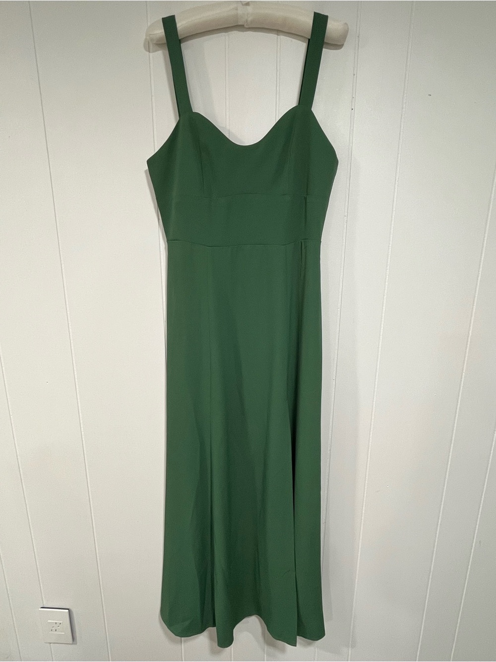 RIHOAS Emerald Green Midi Dress with Sweetheart Neckline - Picture 2 of 10